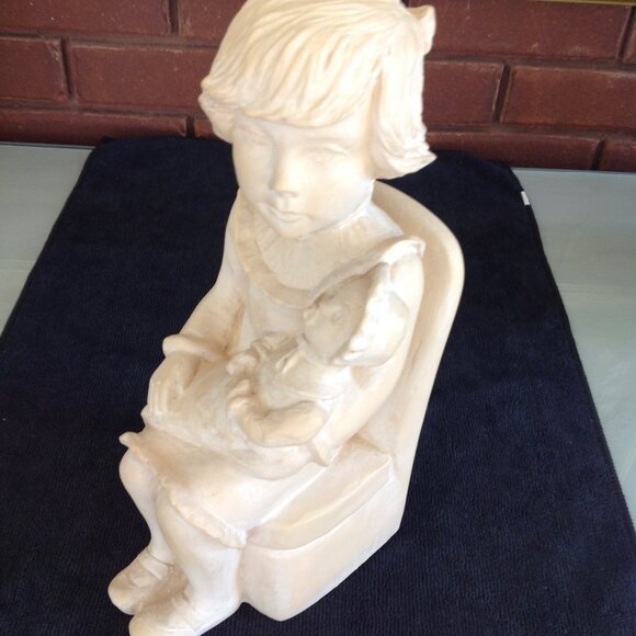 Adorable Clay Sculpture of a Child Holding her Doll - Picture 2 of 4